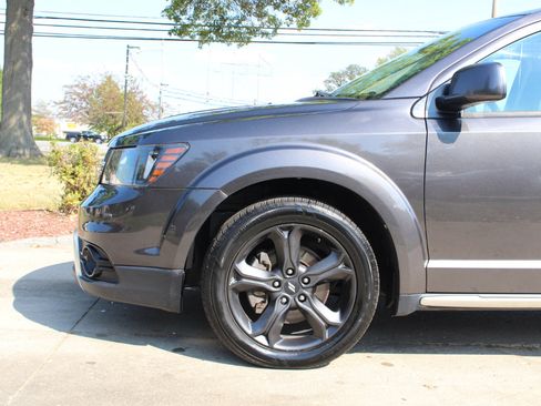 Used 2019 Dodge Journey Crossroad image 48
