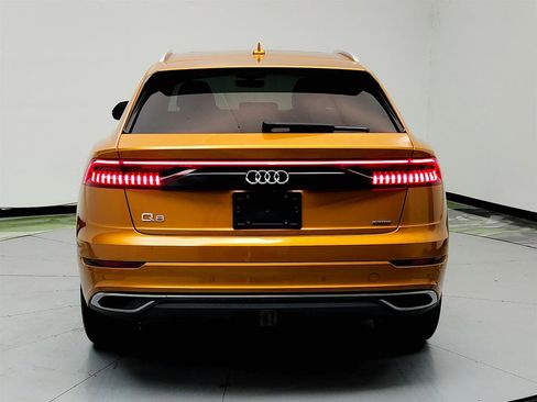 Used 2019 Audi Q8 Prestige w/ Luxury Package AWD/4WD image 6
