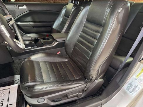 Used 2005 Ford Mustang GT Premium RWD image 5
