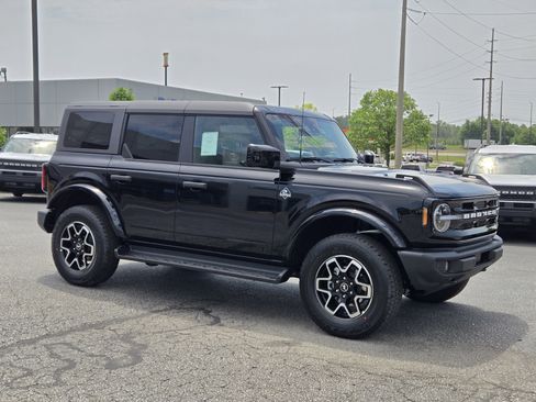 New 2026 Ford Bronco Outer Banks AWD/4WD image 6