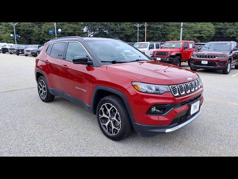 Certified 2025 Jeep Compass Limited AWD/4WD image 2