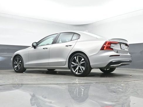 Used 2023 Volvo S60 B5 Core w/ Climate Package FWD image 38