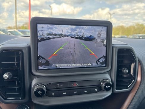 Used 2024 Ford Bronco Sport Outer Banks w/ Tech Package image 17