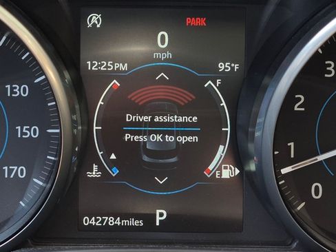 Used 2018 Jaguar F-PACE Prestige AWD/4WD image 10