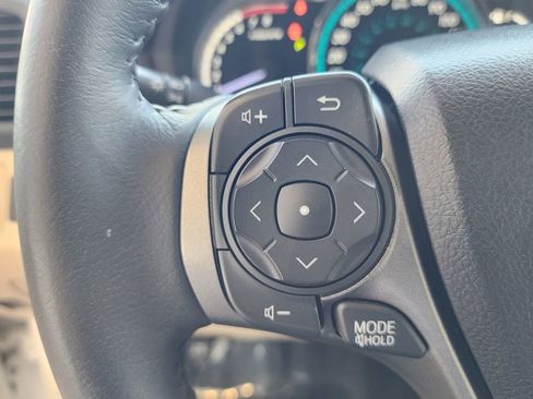 Used 2013 Toyota Venza Limited w/ Preferred Accessory Pkg #1 image 19