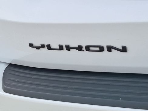 Used 2023 GMC Yukon XL AT4 w/ AT4 Premium Package image 27