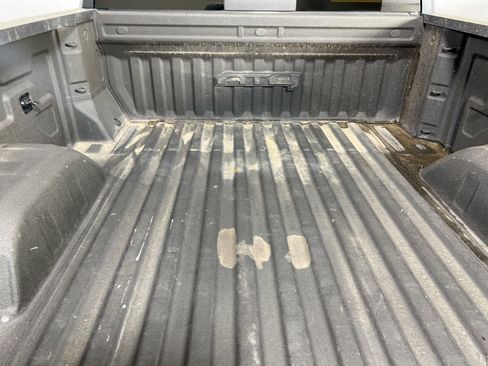 Used 2022 GMC Sierra 1500 AT4 w/ AT4 Premium Package image 27