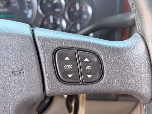 Used 2005 Cadillac Escalade AWD image 20