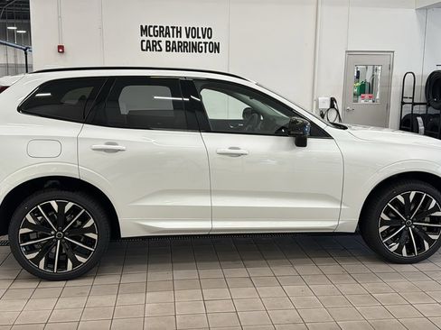 New 2026 Volvo XC60 T8 Ultra w/ Protection Package Premier AWD/4WD image 4
