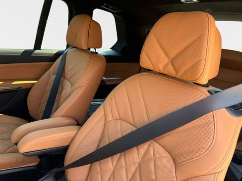 New 2026 BMW X7 xDrive40i w/ M Sport Package image 15