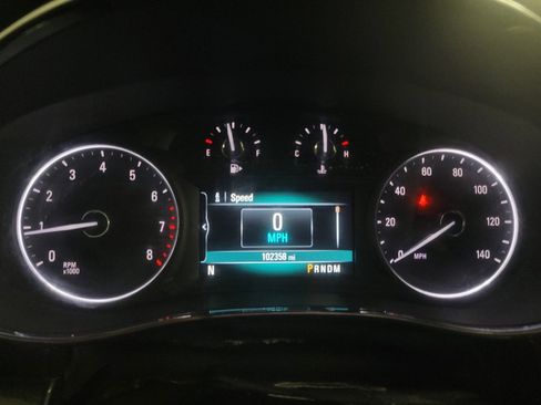 Used 2018 Buick Encore Preferred AWD/4WD image 23