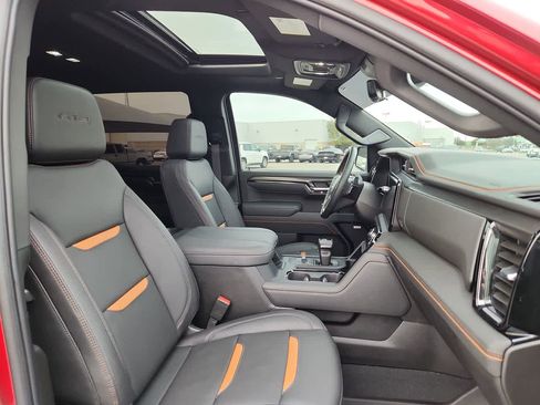 Used 2025 GMC Sierra 1500 AT4 w/ AT4 Premium Package image 18