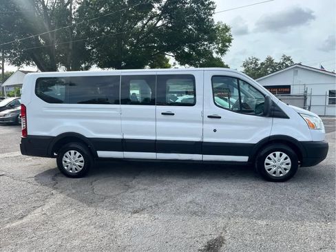 Used 2015 Ford Transit 350 XLT RWD image 4