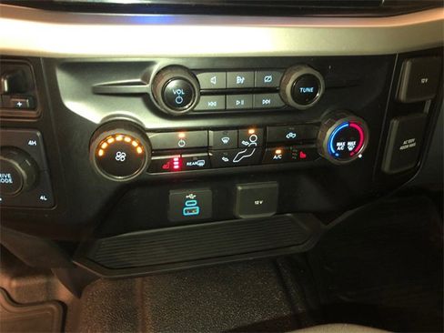 Used 2023 Ford F250 XLT w/ XLT Premium Package image 26