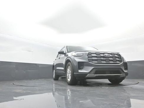 New 2026 Ford Explorer Active RWD image 33