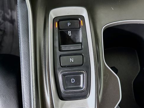 Used 2018 Honda Accord Touring image 25