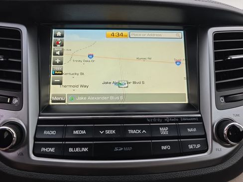 Used 2017 Hyundai Tucson Limited w/ Cargo Package AWD/4WD image 28