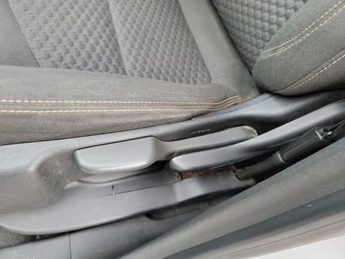 Used 2019 GMC Terrain SLE FWD image 16