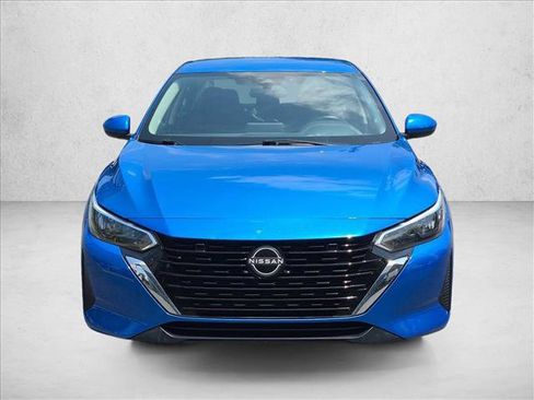 Used 2024 Nissan Sentra SV FWD image 2
