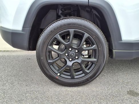 New 2025 Jeep Compass Latitude w/ Altitude Special Edition image 10