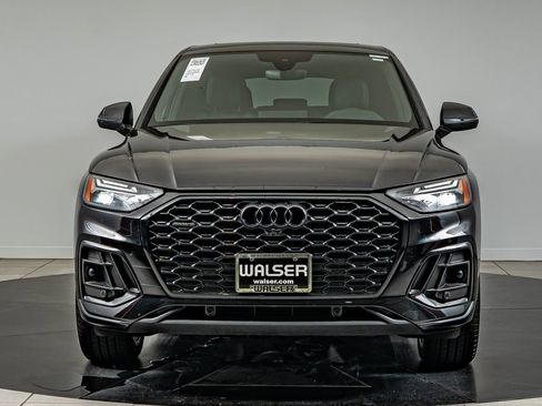 Used 2023 Audi Q5 2.0T Premium Plus w/ Premium Plus Package AWD/4WD image 2