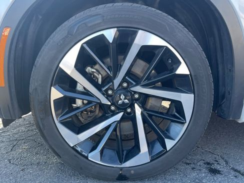 Used 2024 Mitsubishi Outlander Ralliart image 11