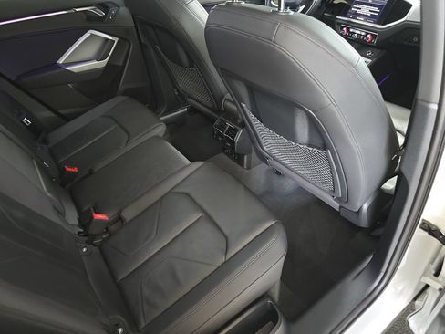 Used 2022 Audi Q3 2.0T Premium Plus w/ Premium Plus Package AWD/4WD image 16