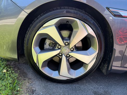 Used 2018 Honda Accord Touring image 39