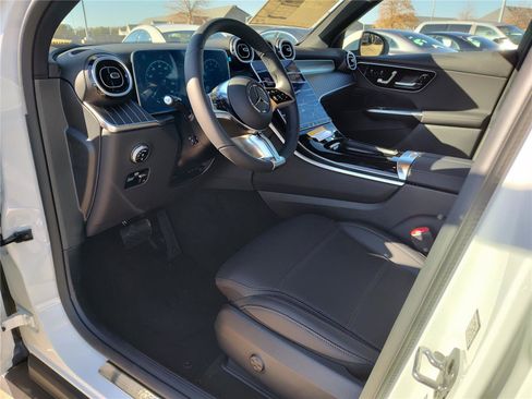New 2026 Mercedes-Benz GLC 300 4MATIC image 2