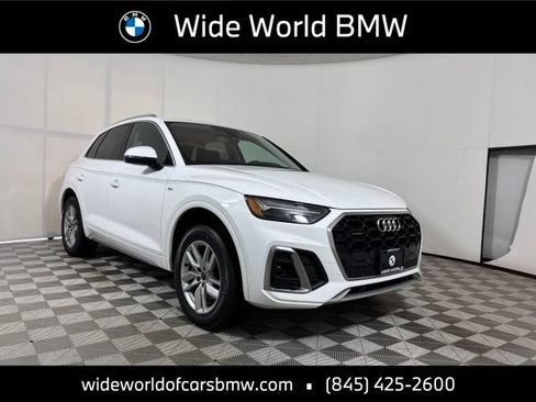 Used 2022 Audi Q5 2.0T Premium w/ Convenience Package AWD/4WD image 1