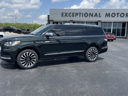 Used 2022 Lincoln Navigator L Black Label image 2