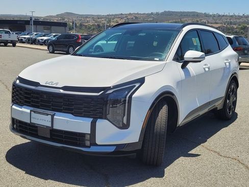 New 2026 Kia Sportage SX FWD image 8