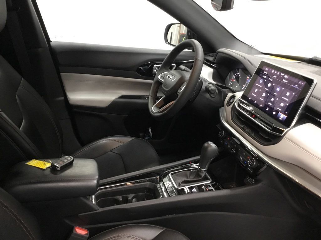 Used 2024 Jeep Compass Limited AWD/4WD image 42