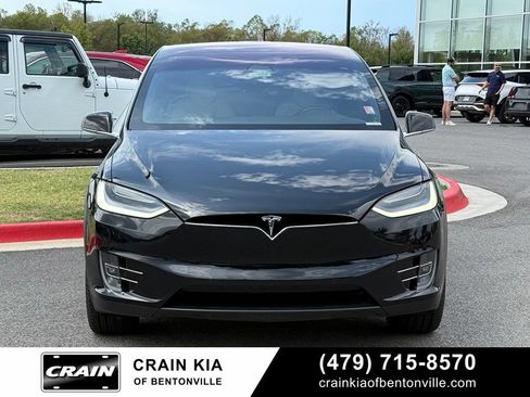 Used 2020 Tesla Model X Long Range AWD/4WD image 3