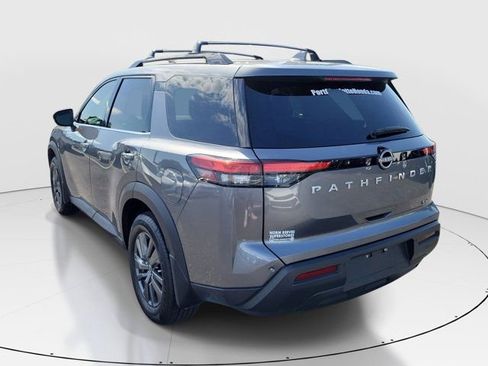Used 2022 Nissan Pathfinder SV FWD image 30
