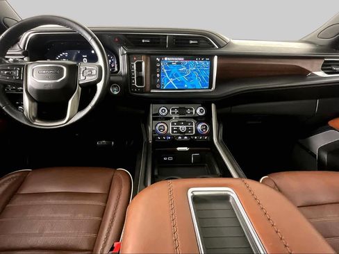 Used 2023 GMC Yukon Denali Ultimate AWD/4WD image 15