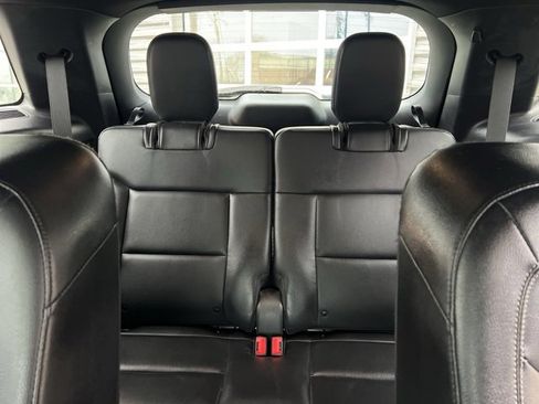 Used 2020 Ford Explorer XLT w/ Equipment Group 202A image 18