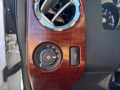 Used 2014 Ford F250 King Ranch w/ King Ranch w/Chrome Package image 9