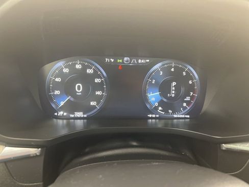 Used 2021 Volvo XC60 T5 Inscription w/ Protection Package Premier image 16