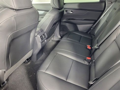 New 2025 Nissan Murano SL image 17