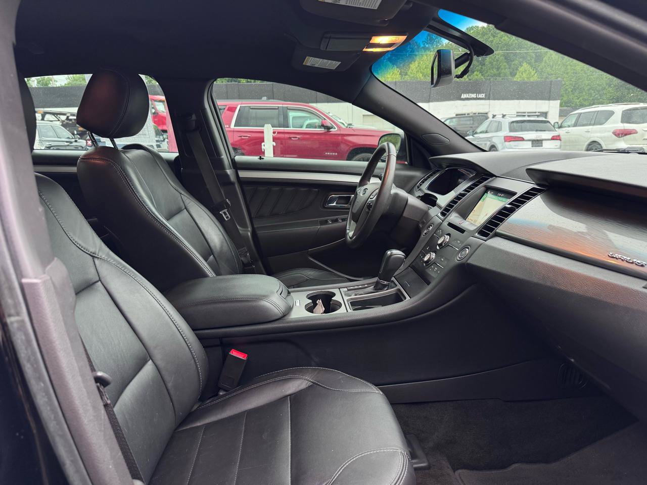 Used 2018 Ford Taurus SEL w/ Equipment Group 201A FWD image 18