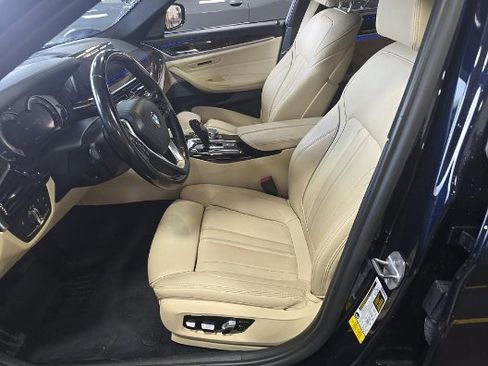 Used 2018 BMW 540i RWD image 4
