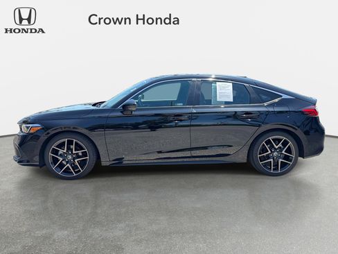 Used 2024 Honda Civic Sport Touring image 2