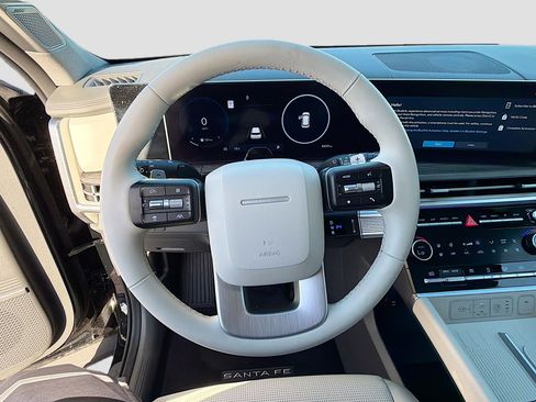 Used 2024 Hyundai Santa Fe Limited image 40