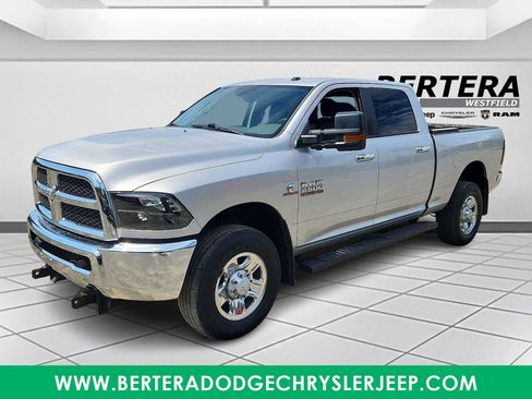Used 2014 RAM 2500 SLT AWD/4WD image 3