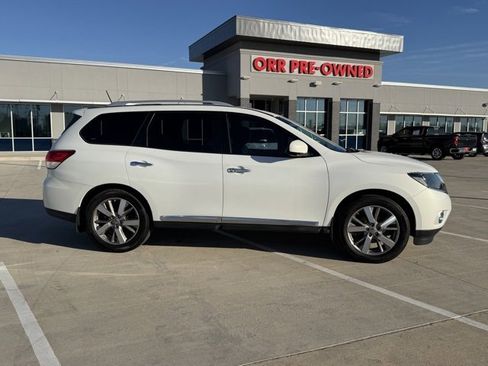 Used 2014 Nissan Pathfinder Platinum w/ Platinum Premium Package image 3