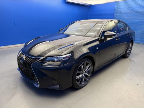 Used 2018 Lexus GS 350 F Sport w/ Preferred Accessory Package AWD/4WD image 4