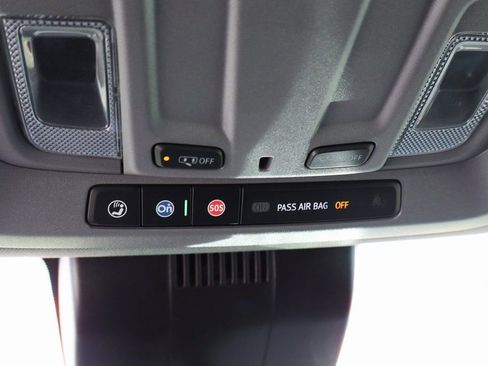 Used 2023 Chevrolet Silverado 1500 Custom Trail Boss image 25