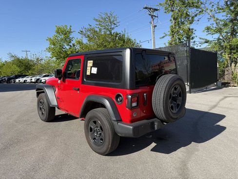 Used 2023 Jeep Wrangler Sport AWD/4WD image 5