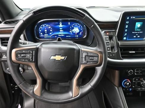Used 2023 Chevrolet Tahoe High Country w/ Advanced Technology Package RWD image 31